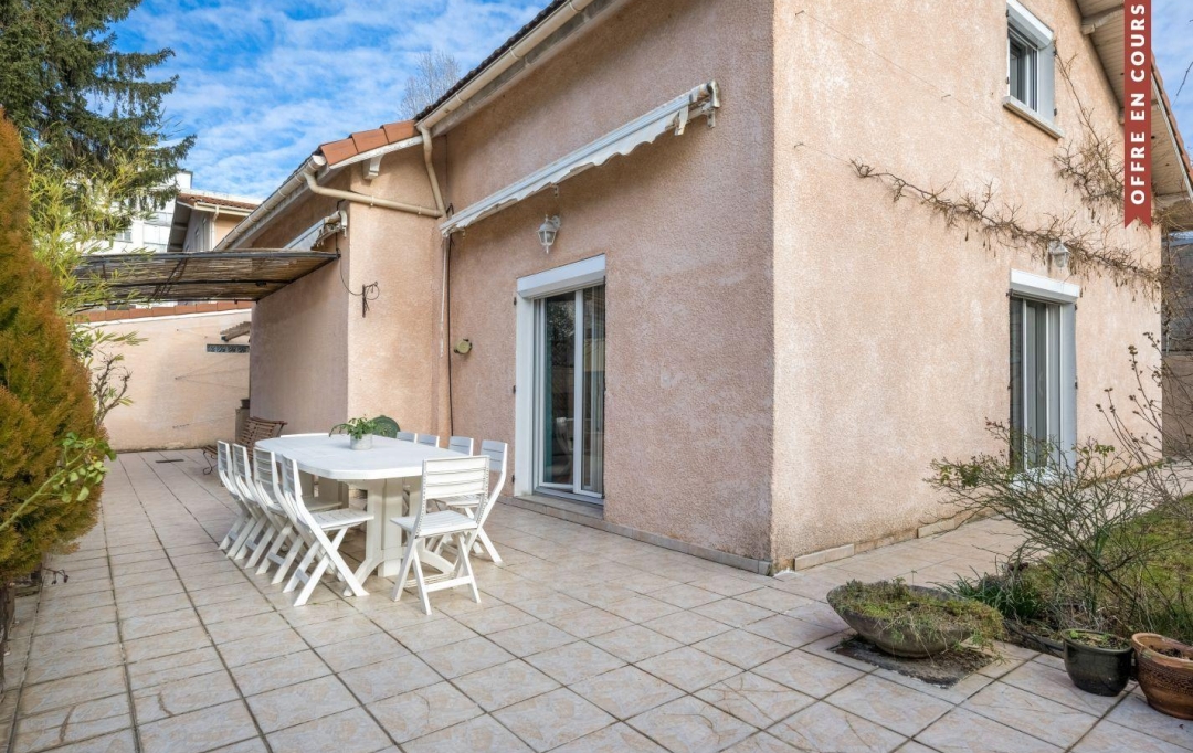Annonces TASSIN : Maison / Villa | DECINES-CHARPIEU (69150) | 135 m2 | 385 000 € 
