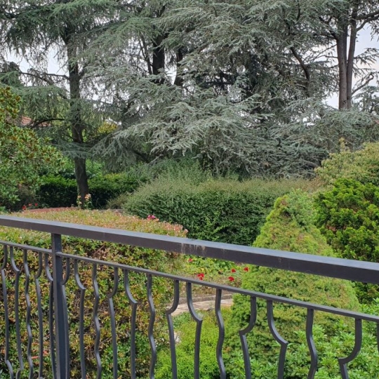 Annonces TASSIN : Maison / Villa | CHAMPAGNE-AU-MONT-D'OR (69410) | 285 m2 | 900 000 &euro; 