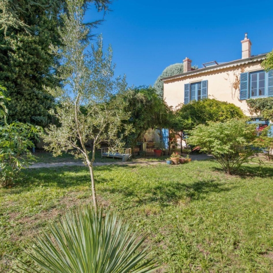  Annonces TASSIN : Maison / Villa | LYON (69005) | 180 m2 | 1 190 000 &euro; 