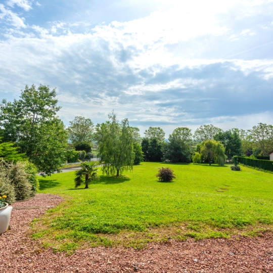  Annonces TASSIN : Maison / Villa | FLEURIEUX-SUR-L'ARBRESLE (69210) | 134 m2 | 690 000 &euro; 