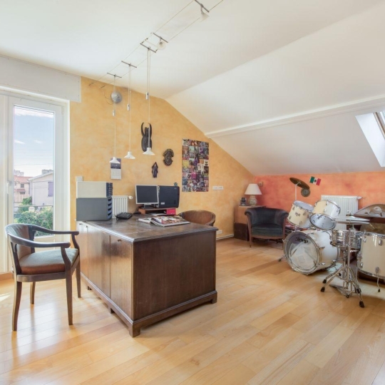  Annonces TASSIN : Maison / Villa | BRON (69500) | 194 m2 | 760 000 &euro; 