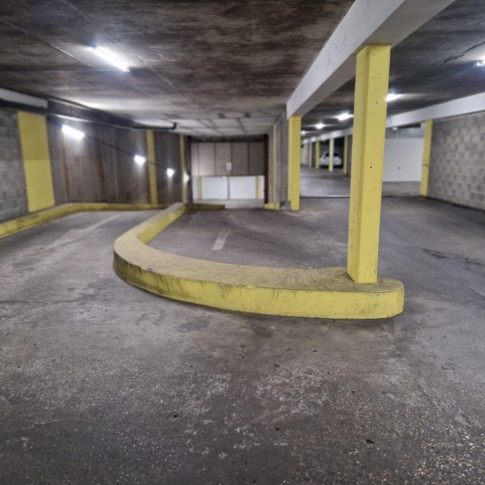  Annonces TASSIN : Garage / Parking | VILLEURBANNE (69100) | 13 m2 | 21 000 &euro; 