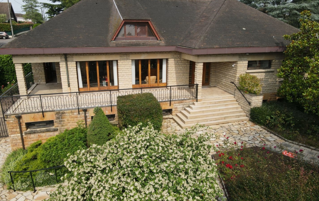 Annonces TASSIN : Maison / Villa | CHAMPAGNE-AU-MONT-D'OR (69410) | 285 m2 | 900 000 &euro; 