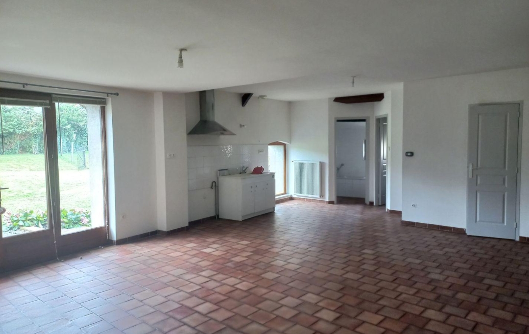 Annonces TASSIN : Appartement | FLEURIEUX-SUR-L'ARBRESLE (69210) | 94 m2 | 1 005 € 