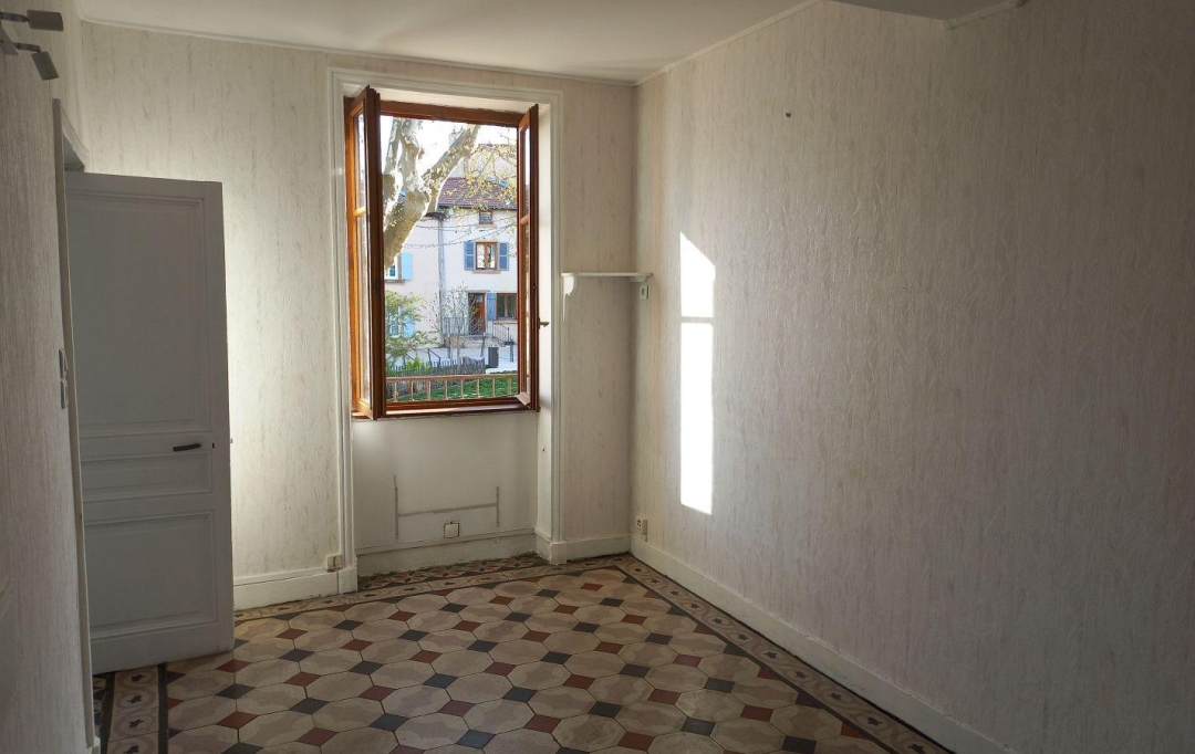 Annonces TASSIN : Autres | LENTILLY (69210) | 90 m2 | 260 000 &euro; 
