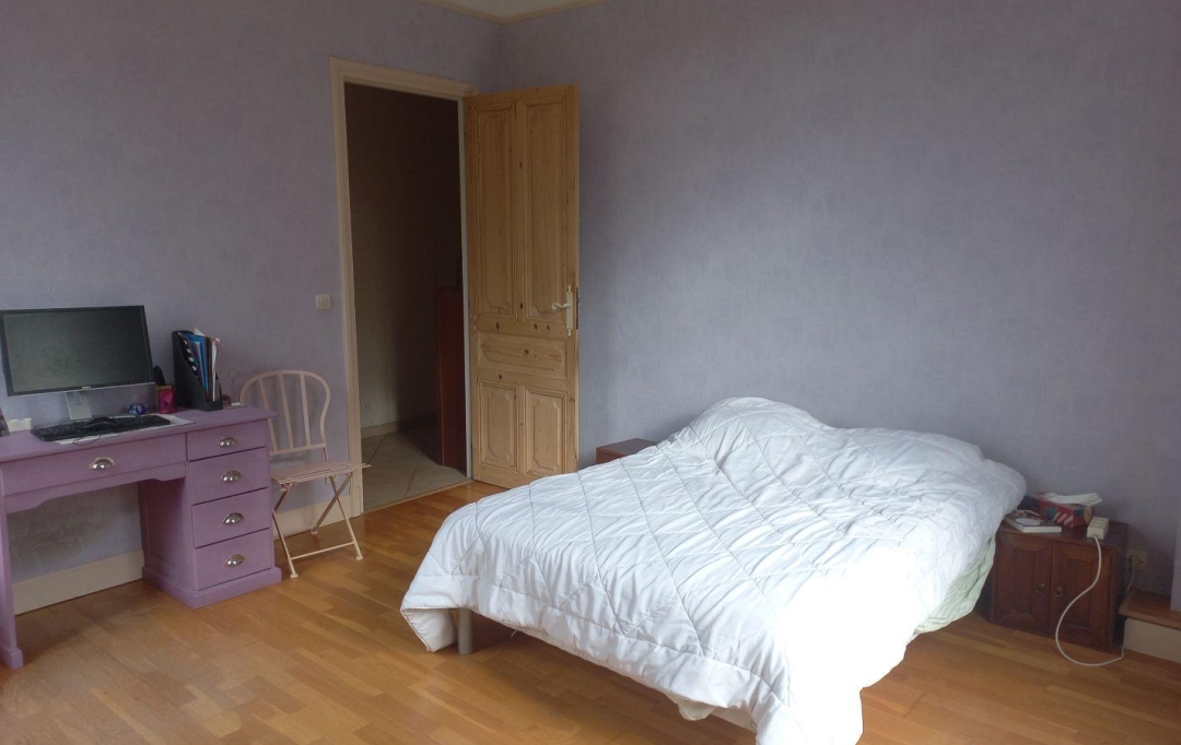 Annonces TASSIN : Appartement | SAINT-PIERRE-LA-PALUD (69210) | 119 m2 | 235 000 &euro; 